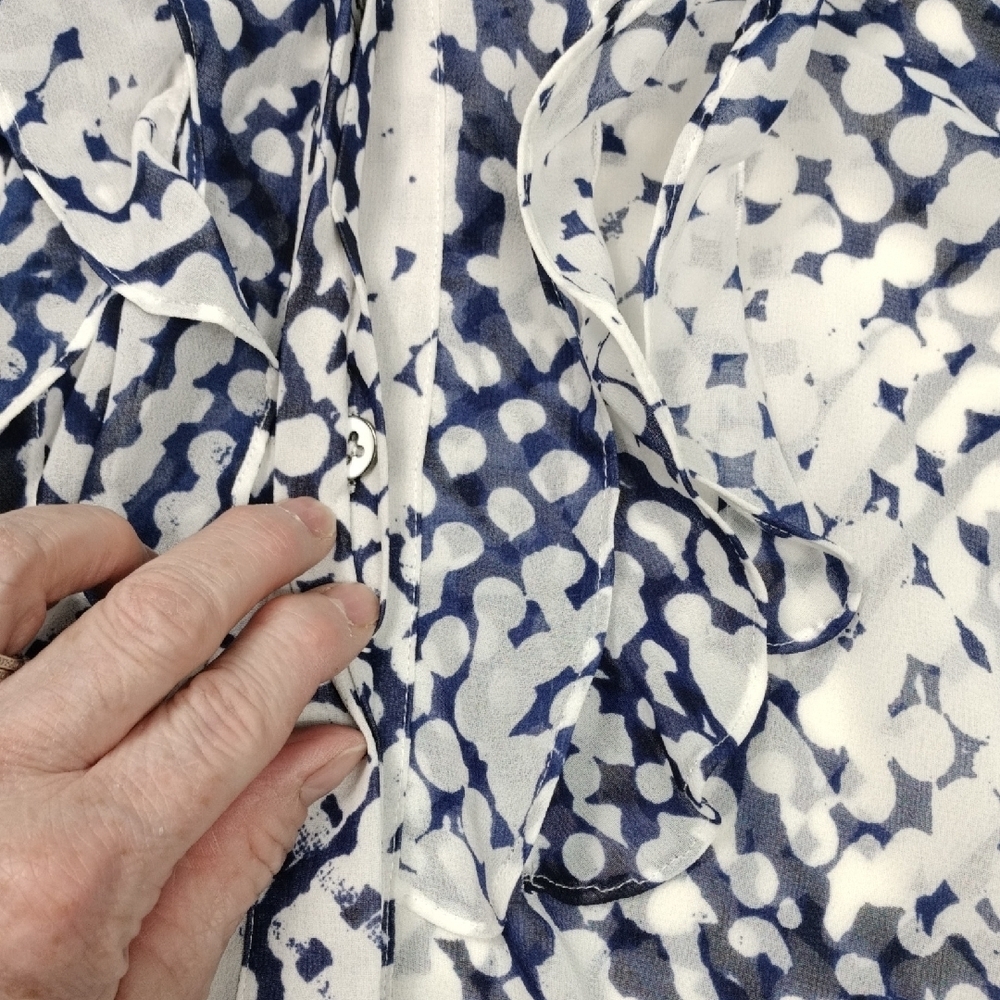 CAbi Blue and White Patterned Blouse - Picture 4 of 10